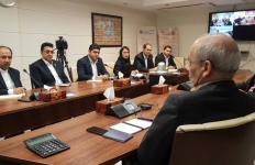 جلسه روابط عمومی های میدکو با دکتر پورمند جلسه روابط عمومی های میدکو با دکتر پورمند